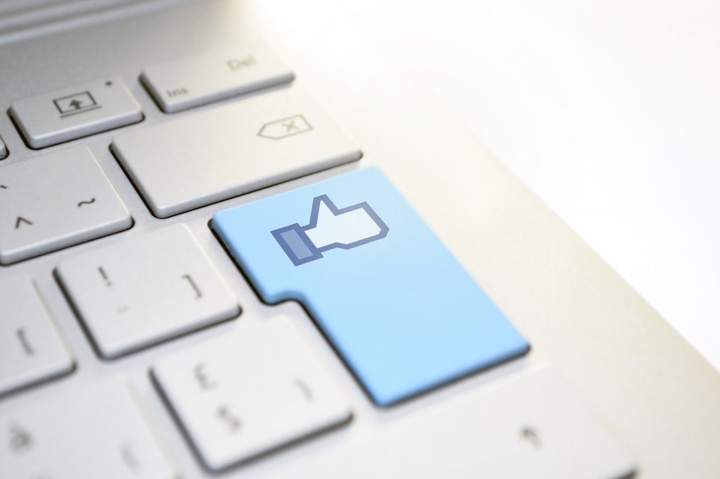 Facebook likes toetsenbord achtergrond
