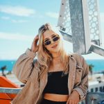 Influencer vrouw hip